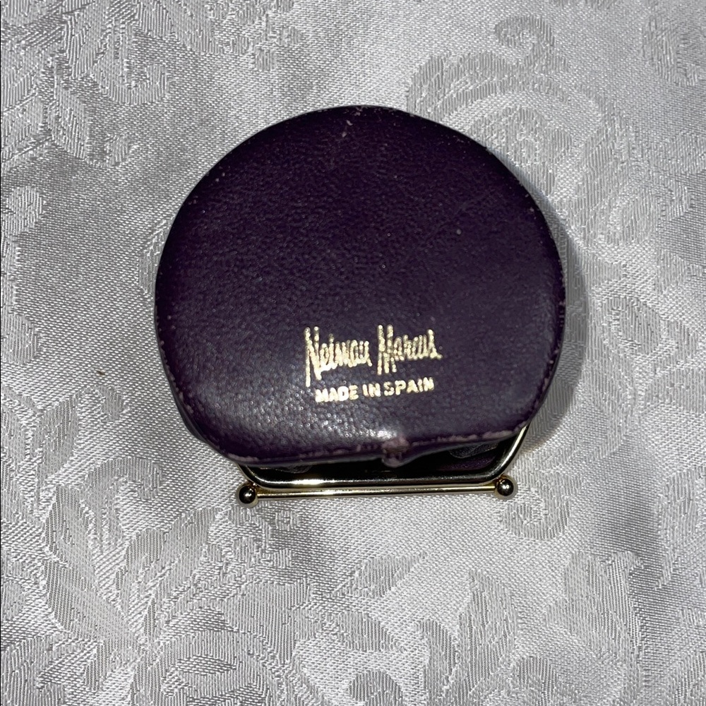 Vintage 1950’s Neiman Marcus Purple Collapsible Coin Purse with Gold Accents - Picture 3 of 6